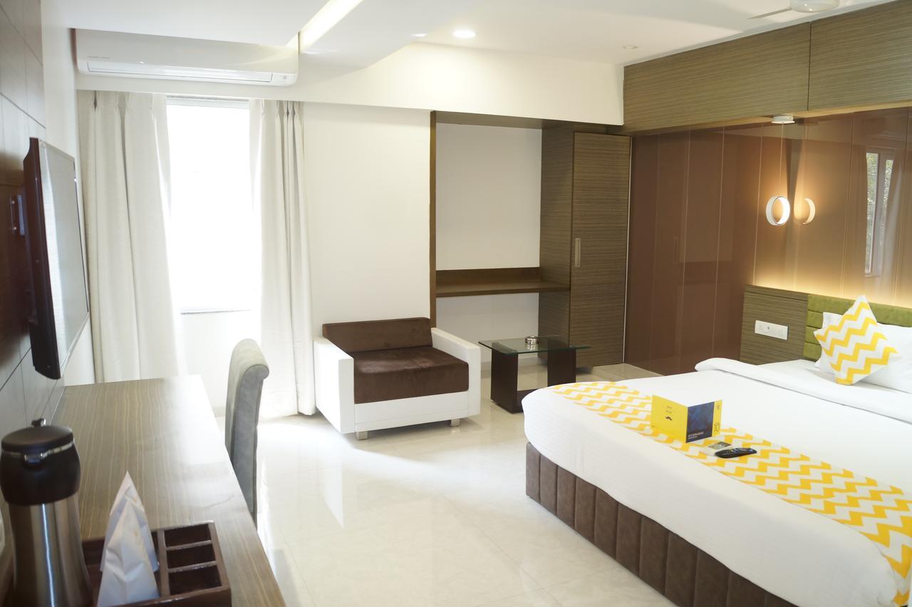 Hotel O Ellis Ahmedabad Exterior foto